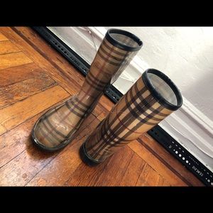 Burberry rain boots